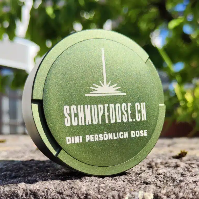 Snusdose Militärgrün graviert