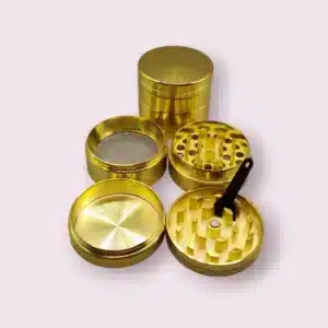 Ritsch oder Grinder in Gold. Die Kräutermühle
